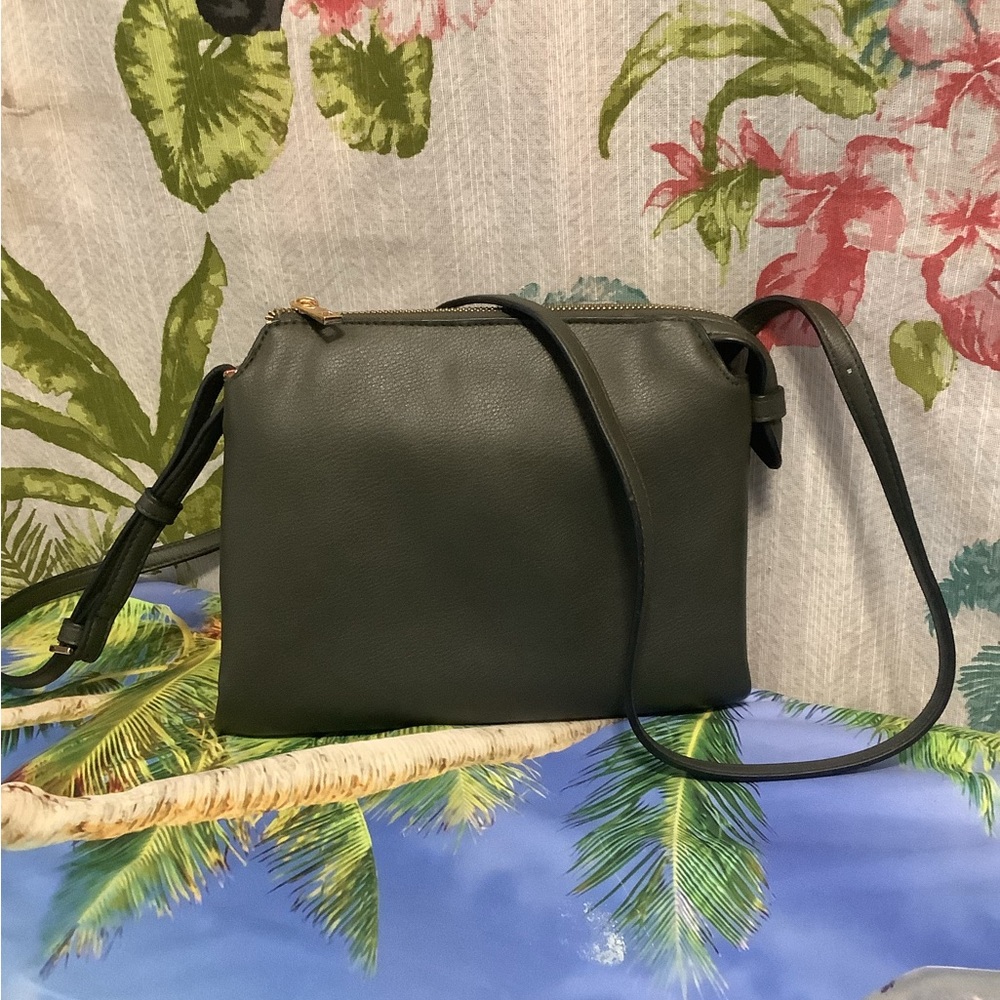Elegant ALPINE Green Crossbody Bag by A NEW DAY NWOT long strap